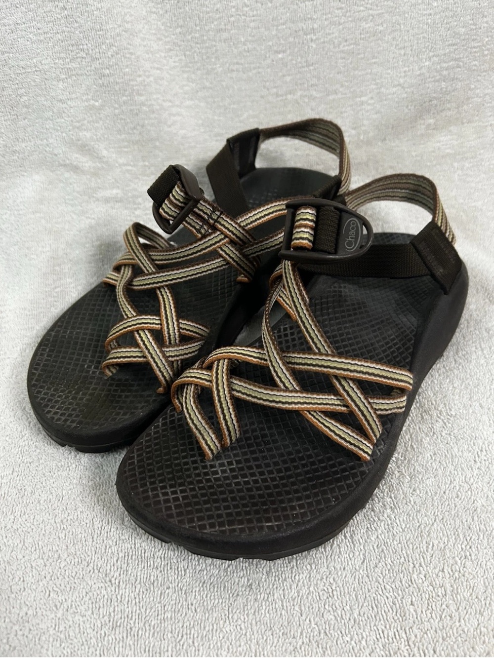 Chaco Women's ZX/2 Sandals Tan Brown Toe Loop Size 8 Hiking Outdoor Vibram Soles